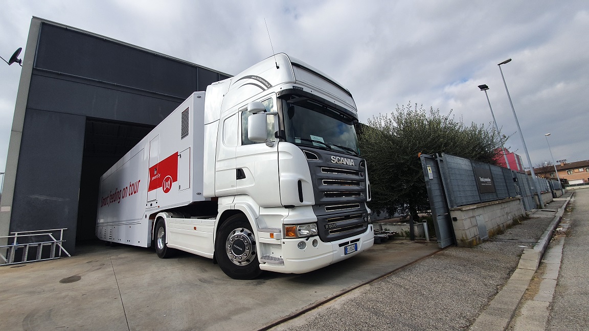 hospitality noleggio truck tour